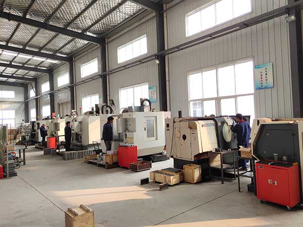 聚氨酯噴涂設備JNJX-III(D)型(圖3) 聚氨酯噴涂設備JNJX-III(D)型數(shù)控生產(chǎn)中心