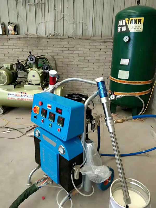 影視道具噴涂聚脲(圖2) Q5200型泡沫影視道具噴涂聚脲設(shè)備