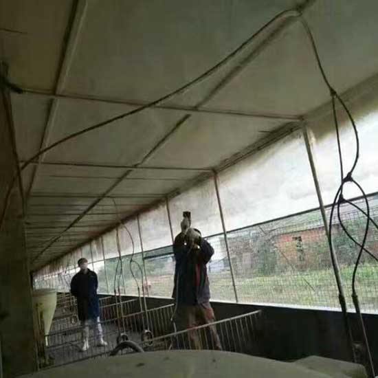 濟南聚氨酯噴涂機(圖1) 濟南聚氨酯噴涂機豬舍穩(wěn)定外墻保溫施工