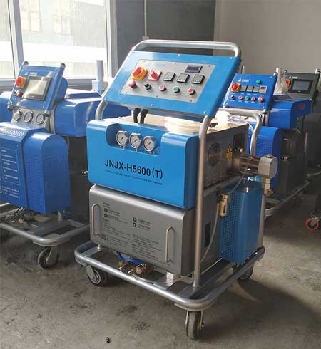 液壓聚脲噴涂機(jī)(圖1) 濟(jì)南九旭H5600T液壓聚脲噴涂機(jī)