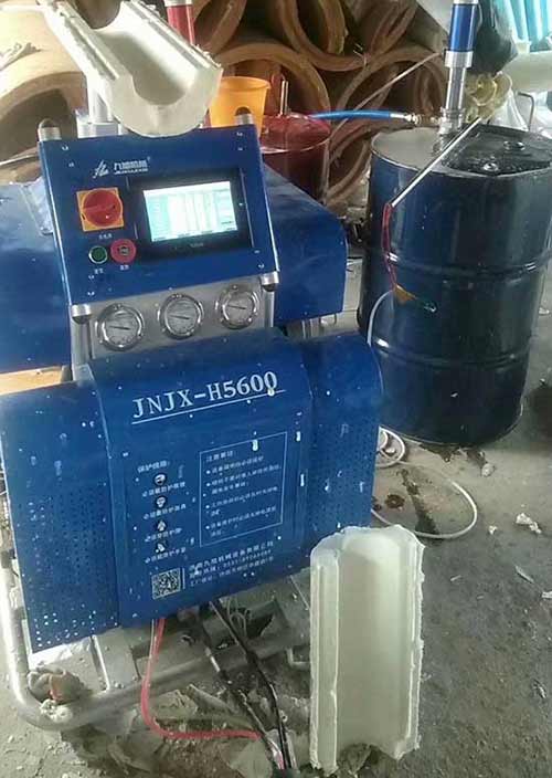 聚氨酯瓦殼生產(chǎn)工藝(圖1) H5600D聚氨酯瓦殼生產(chǎn)工藝