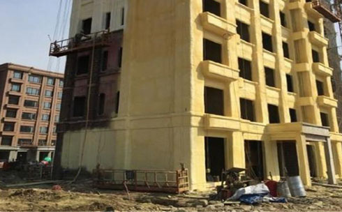 外墻聚氨酯噴涂機(jī)(圖3) 外墻聚氨酯噴涂機(jī)保溫現(xiàn)場(chǎng)發(fā)泡施工