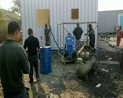 集裝箱聚氨酯噴涂施工用什么設(shè)備(圖2) 集裝箱聚氨酯噴涂施工