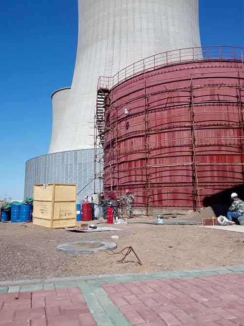 罐體防腐噴涂機(jī)(圖2) 罐體防腐噴涂聚脲案例